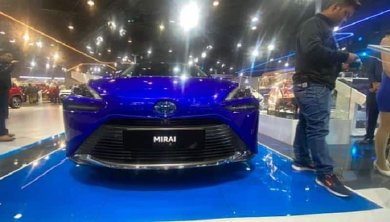 Toyota Mirai at Auto Expo: Reaches hyderabad to vizag in full tank, know how is Toyota's hydrogen car-sak