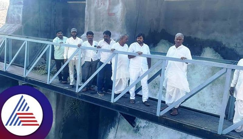 Krishna Left Bank Canal Escape Gate Collapsed in Yadgir grg