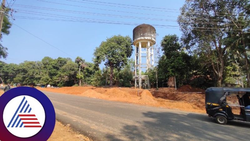 Water tank ready to fall in udupi near brahmavara gow