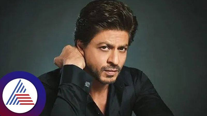 Pathaan Shah Rukh Khan Deepika Padukone tickets selling for rs 2100 in Delhi know Bengaluru price vcs 