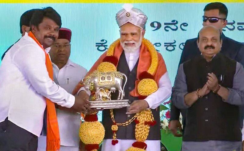 Narendra Modi In Yadgiri PM inaugurates Narayanpur Left bank canal project san