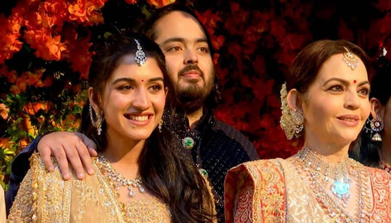 Anant Ambani and Radhika Merchant engagement ceremony photos 