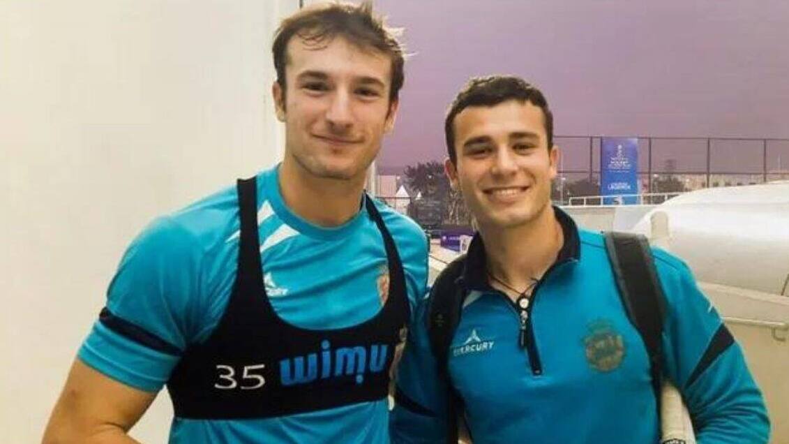hockey sibling