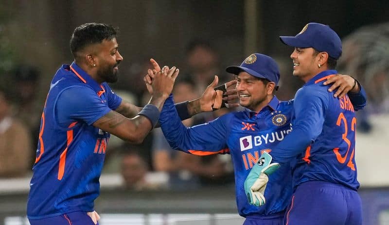 India vs Australia, IND vs AUS 2022-23: Can almost stamp Hardik Pandya as India captain once ICC World Cup 2023 ends - Sunil Gavaskar-ayh