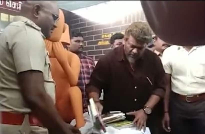 டீன்ஸ் படம் வெளியாவதில் சிக்கல்? கிராபிக்ஸ் மேற்பார்வையாளர் மீது பார்த்திபன் காவல் நிலையத்தில் பரபரப்பு புகார்