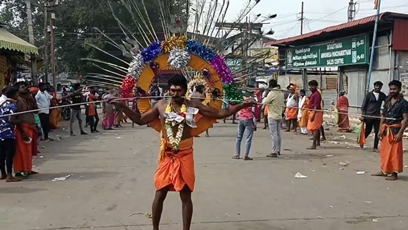 number of devotees has increased in Palani Murugan Temple to visit moolavar