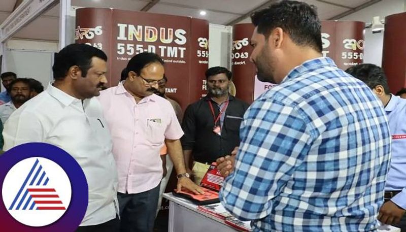 People Visit to Property and Lifestyle Expo in Hubballi grg 