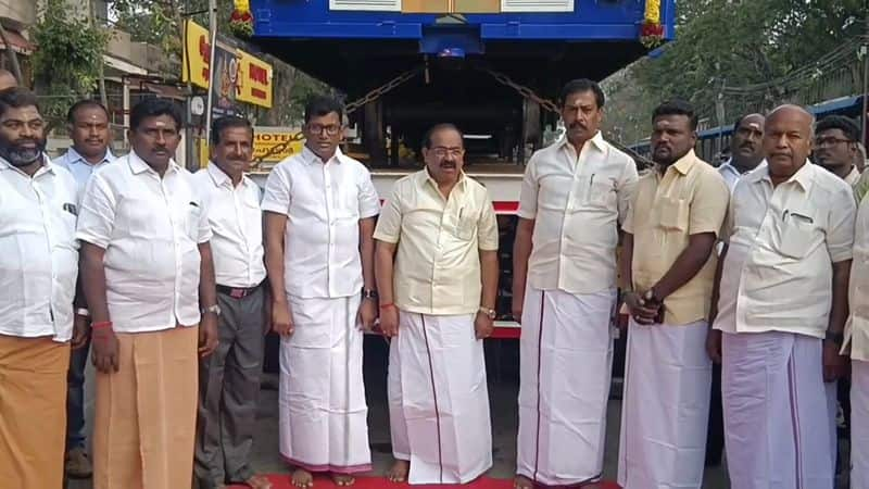 businessman donated a electric train box to palani murugan temple in dindigul