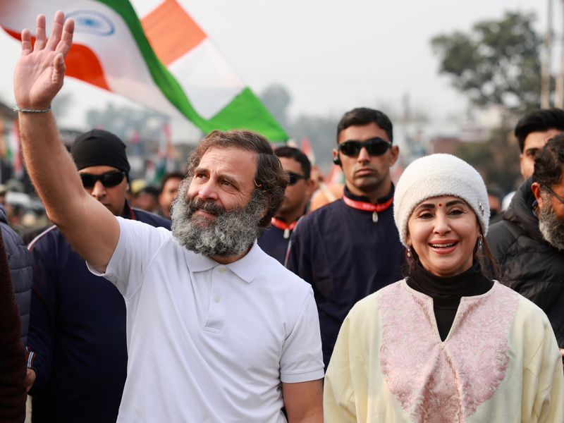 Urmila Matondkar,author Perumal Murugan  joined in Rahul Gandhi's Bharat Jodo Yatra in Jammu.