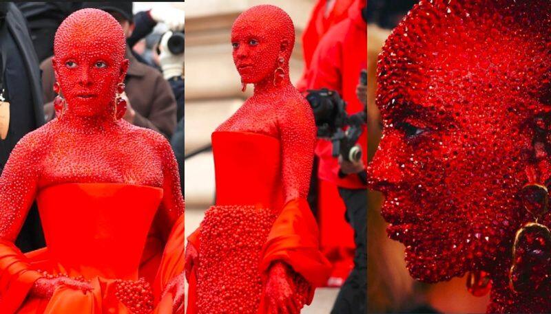 Doja Cat Covered Her Entire Body In 30,000 Swarovski Crystals At Paris Fashion Week, look viral sgk