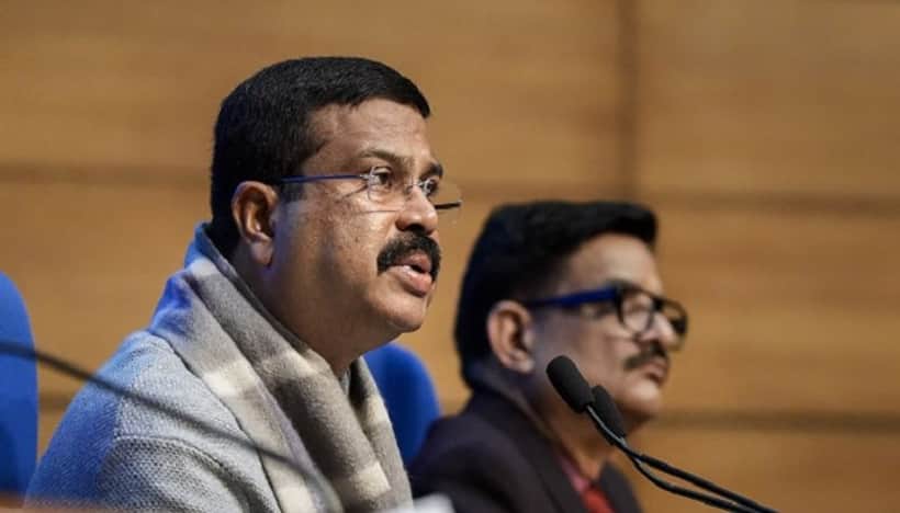 BharOS: Union ministers test 'Made in India' mobile operating system developed by IIT Madras