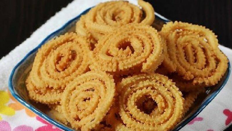 How to make Butter Muruku Recipe in Tamil 