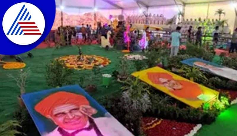 fruit and flower show lay graced the Hampi festival rav