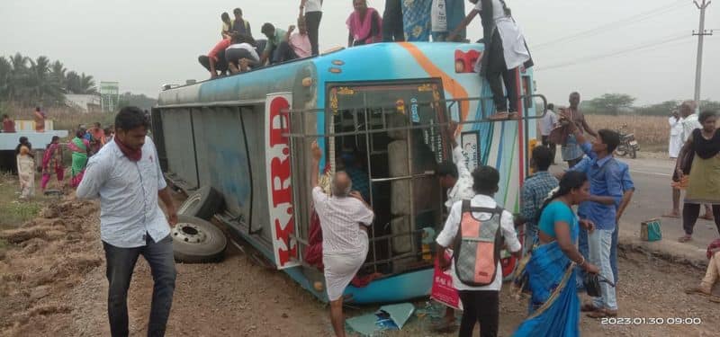 private bus accident in ariyalur district many of passengers severely injured