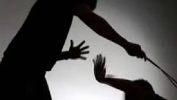 Case against school teacher for thrashing 5-yr-student in Thane