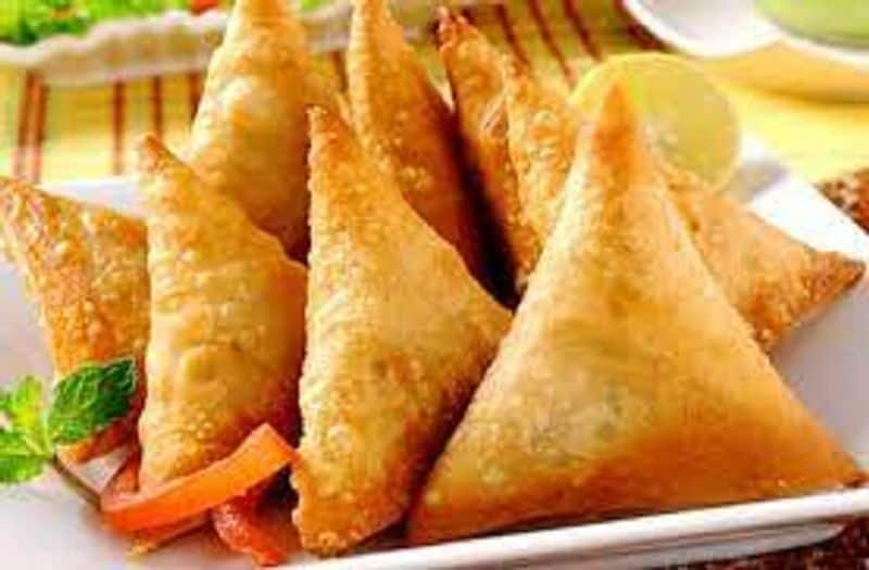 How to make Onion Samosa in Tamil