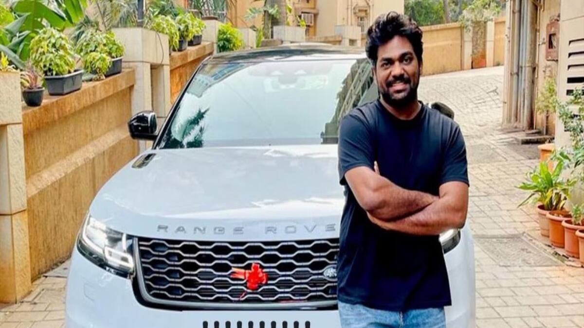 Zakir Khan New Car