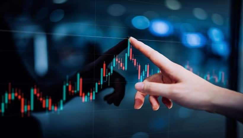 Stock Market: నెమ్మదిగా నష్టాల్లోకి  జారుకుంటున్న స్టాక్ మార్కెట్లు...నేడు చూడాల్సిన స్టాక్స్ ఇవే..