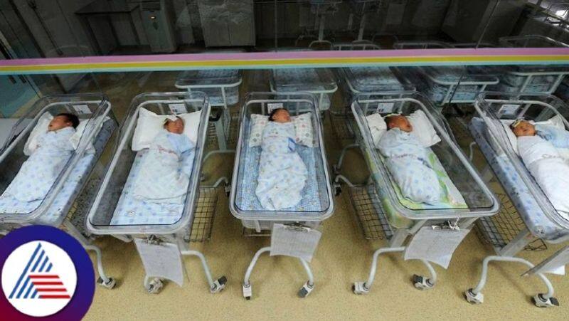 Chinas Sichuan frees unmarried people to legally have children Vin