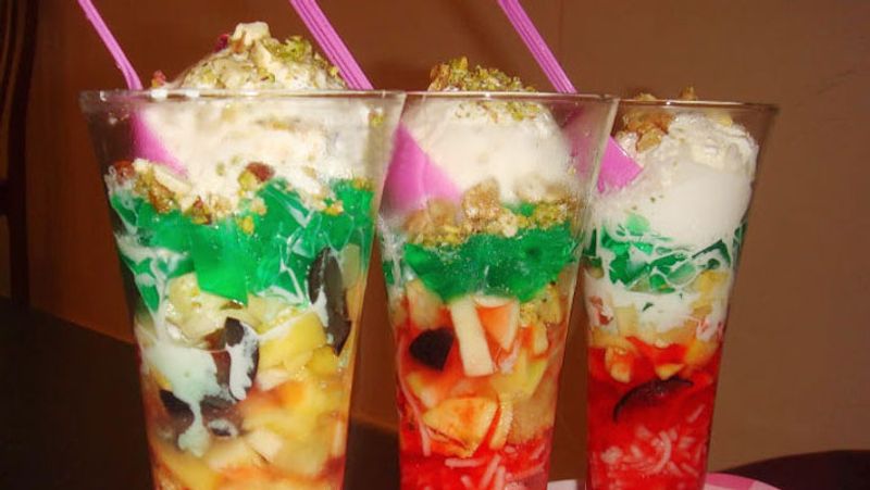 How to make Valentines Special Fruit Falooda in Tamil