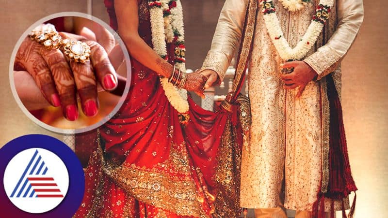 Origin of wedding tradition in Hindu culture 