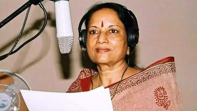 Playback Singer Vani Jairam Passes Away List Of Kannada Songs Sung By Legendary Singer Vani gvd