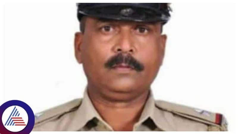 Hospet Police Station ASI Dies In Bike Accident at jagalur gow