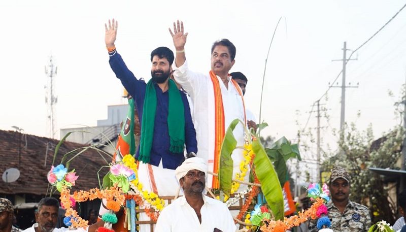 MInister R Ashok and MLA CT Ravi  Grama Vastavya in Chikkamagaluru grg