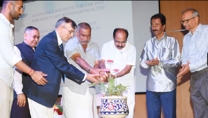 Border water dispute should not be used for politics says JC  Madhuswamy at tumakuru rav