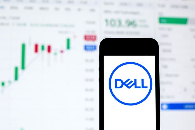 Dell to lay off 6650 employees cut 5 per cent of global workforce gcw