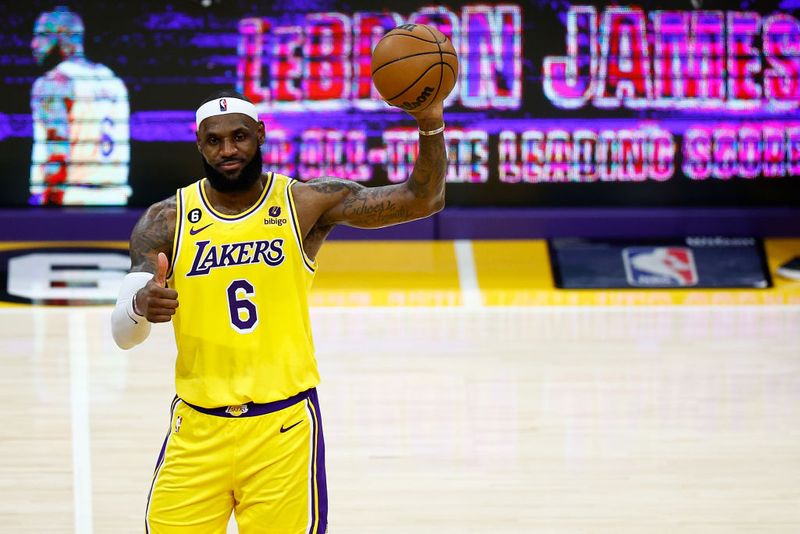 basketball Never-ending greatness - Social media goes frenzied as LeBron James becomes NBA all-time leading scorer-ayh