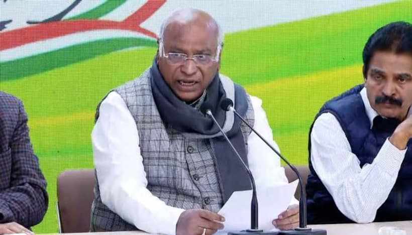 Opposition leaders hold meeting to chalk out strategy in Parliament; TMC absent