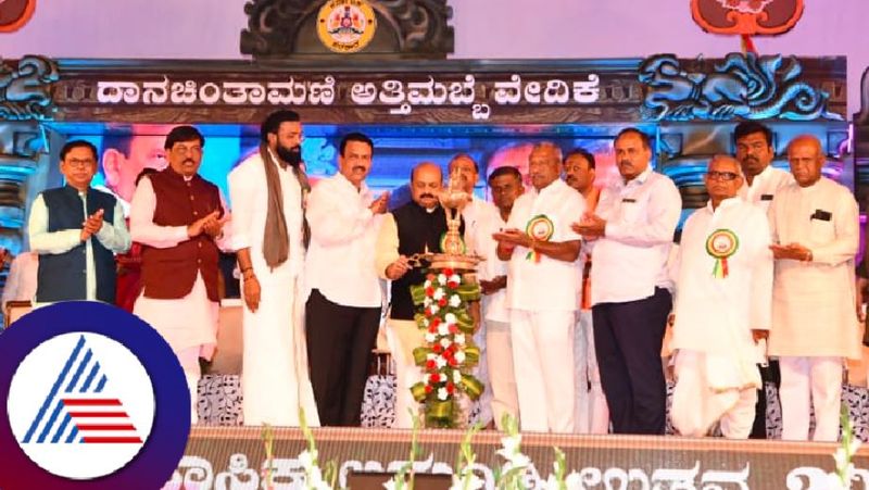 CM drives for three-day Lakkundi festival at Gadag rav