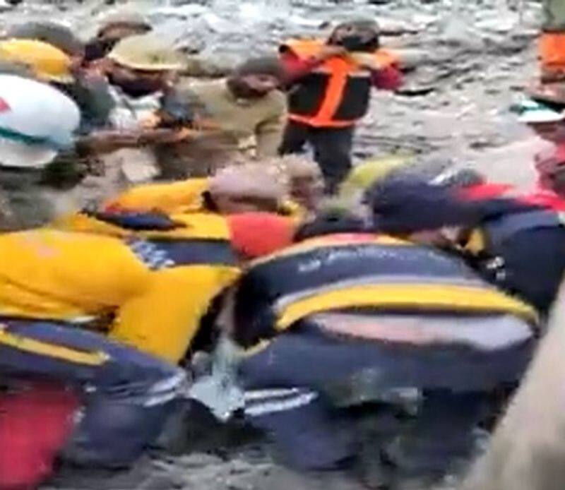 Indias NDRF and Turkish Army rescued an 8-year-old girl in Turkey video goes viral