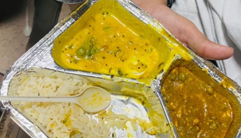 Woman Complains About Bad Quality Food Served on Indian Trains Vin