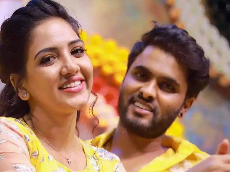 BiggBoss Amir and Pavani reddy Marriage date confirmed gan