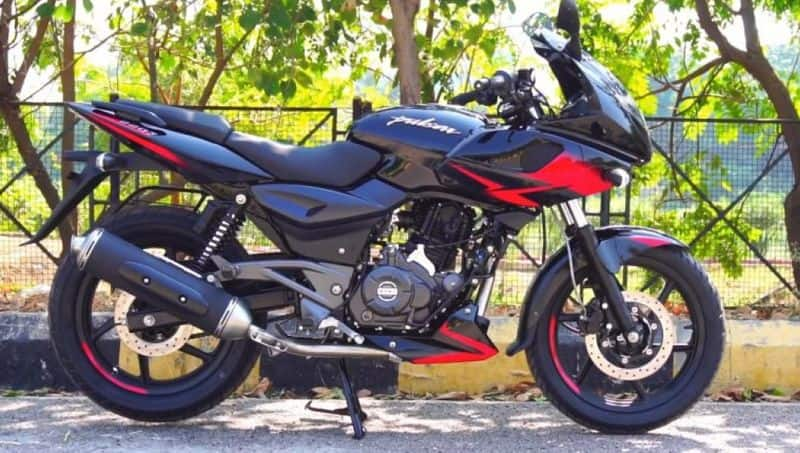 Bajaj plans to launch a premium motorcycle with affordable price named Bajaj Pulsar N125