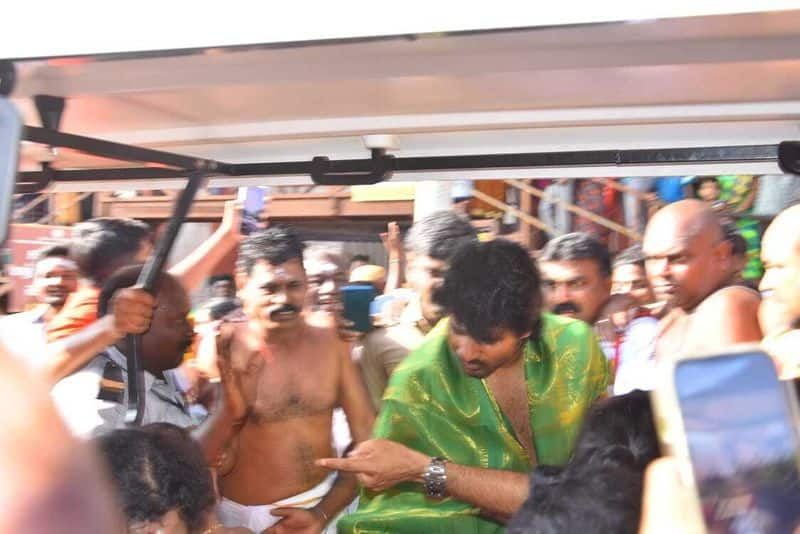 sivakarthikeyan visit thiruchandhur temple 