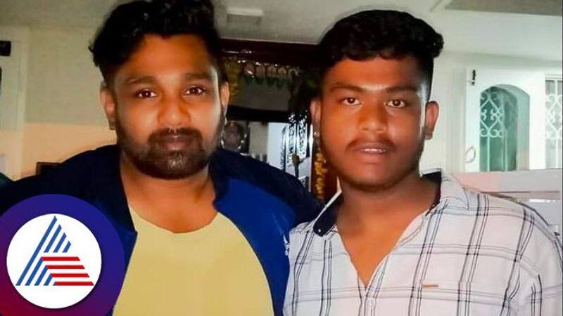 Fan met with accident Martin actor Dhruva Sarja help fan family with 5 lakh vcs   