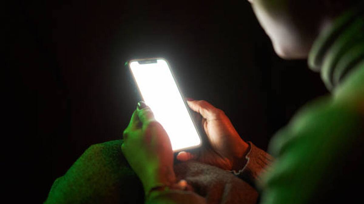  Mobile Brightness