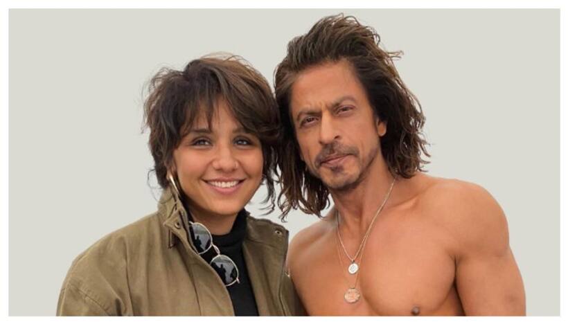 Pathaan: Makeup artist drops a never seen before picture with Shah Rukh Khan from sets