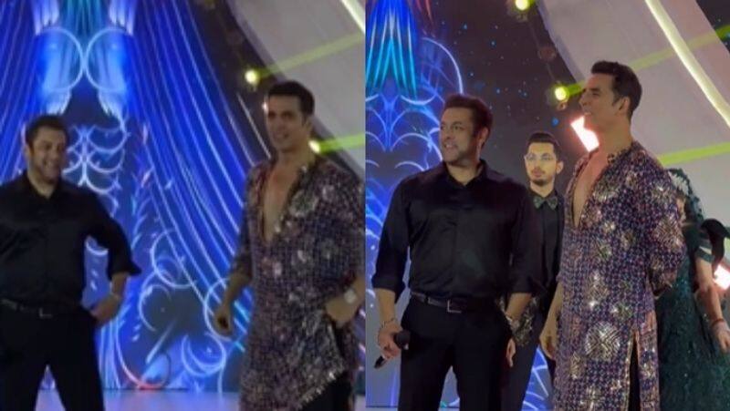 Akshay Kumar and Salman Khan dance at Delhi wedding