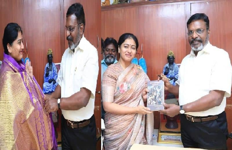 gayathri raguram meets with vck chief thirumavalavan after seeman what are the reason behind this full details