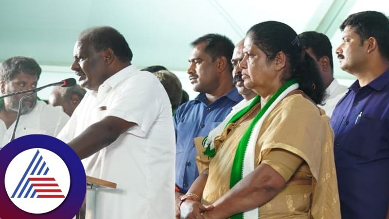 HD Kumaraswamys speech at the Pancharatna Rath Yatra at bhadravati at shivamogga rav