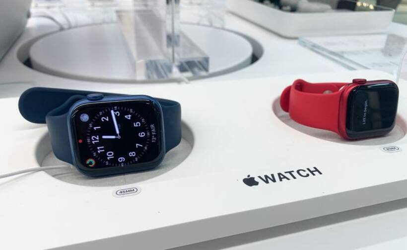 Apple Watch saves another life! Smartwatch gave alerts about severe internal bleeding; Know full story
