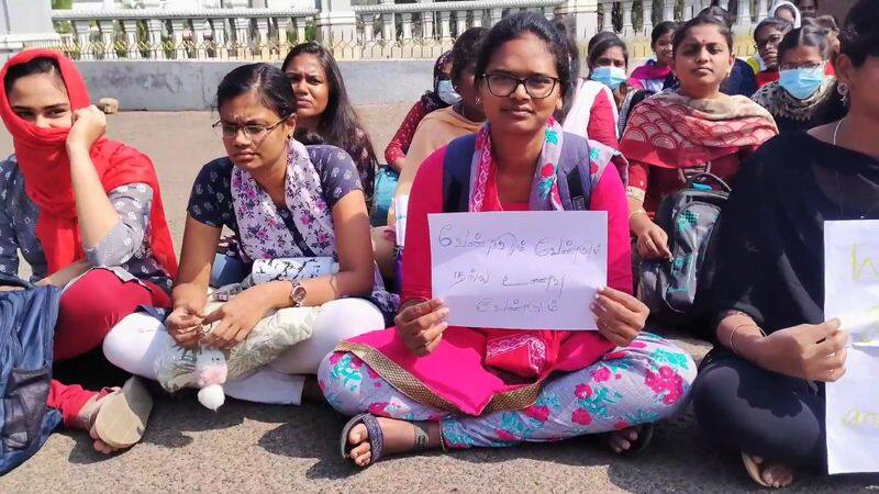 bharathiar university hostel students make protest for hygienic food and water in campus