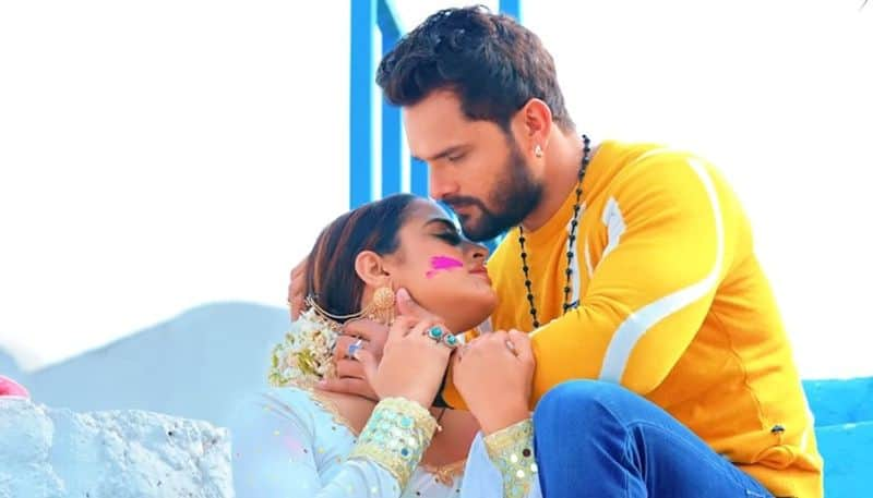 Bhojpuri VIRAL Holi video Yamini Singh  Khesari Lal Yadav romantic  Holi Mein Aas Ba is perfect for festival RBA