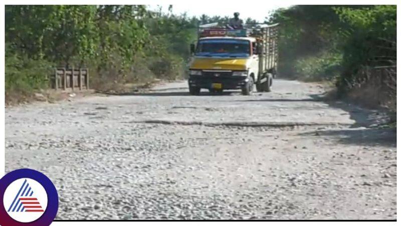 Four years passed unfinished sirsi  Kumata National Highway suh