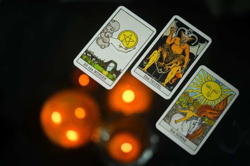 Weekly Tarot Card Reading: Predictions from August 21 to August 27, 2023