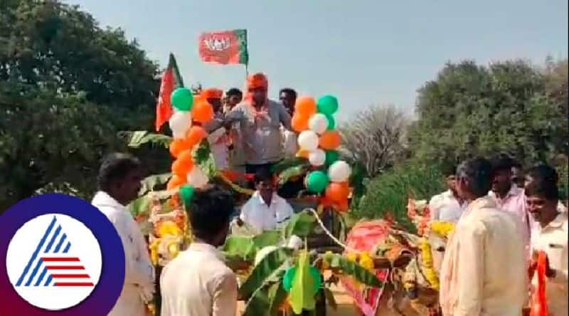 Shira MLA Rajesh Gowda campaigning on the Yeddyurappa's birthday rav